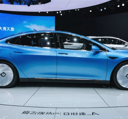 China’s EV Makers Engage in a High-OCTane Race Toward Autonomy